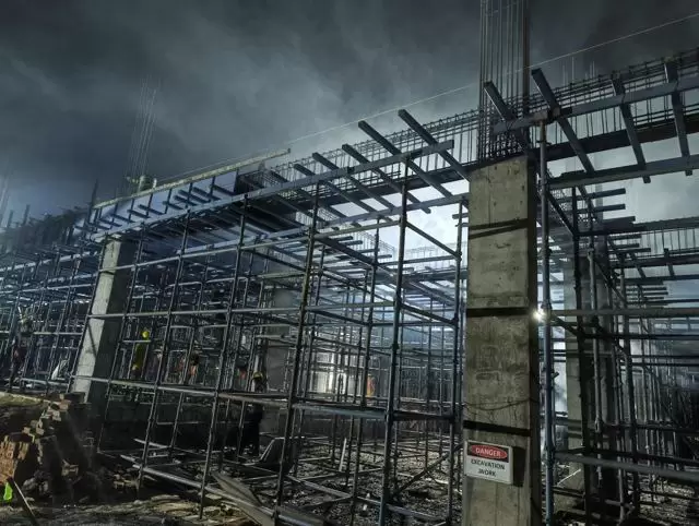 Night shift on structural works